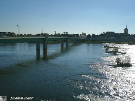 Pont_Jargeau