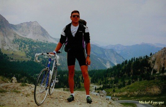832) Montée à vélo au col d'Izoard (Queyras)