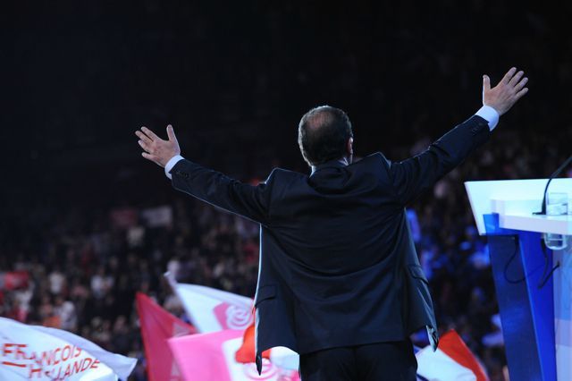 Hollande Bercy dos mains
