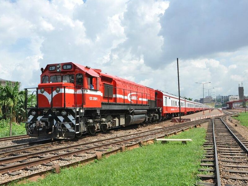 tn_cm-camrail-passenger-train