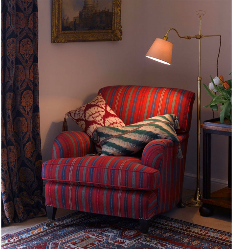 1616663570-ottoman-lampas-herat-reading-light