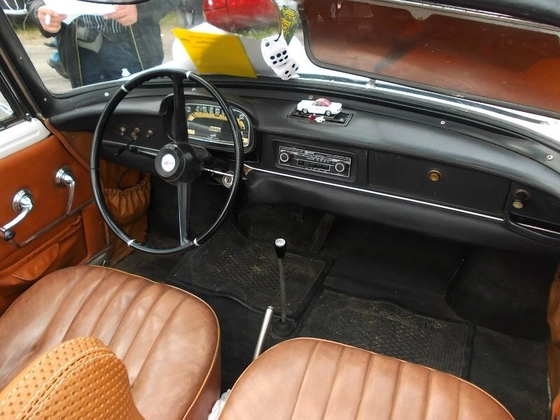 RenaultCaravellecabint