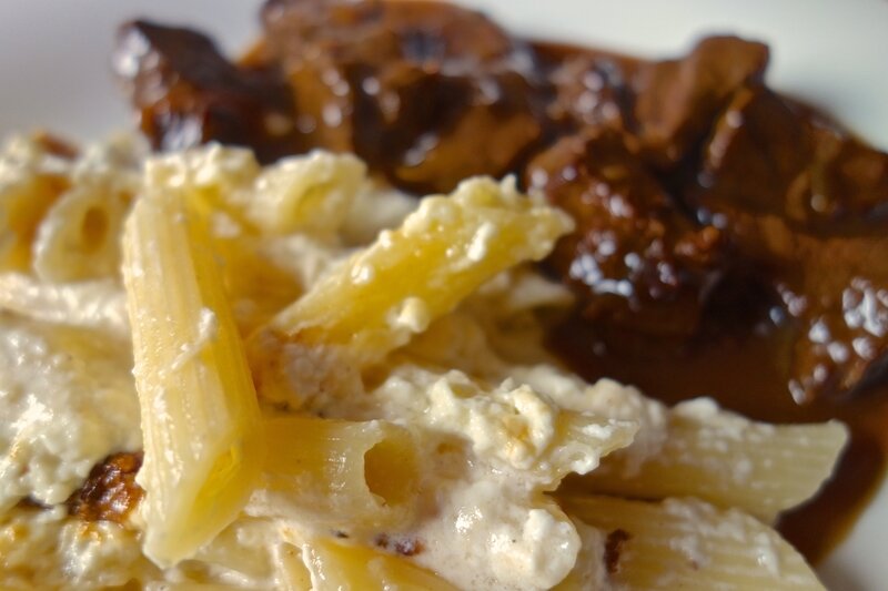 joues de boeuf à la bière et moutarde-gratin de macaroni