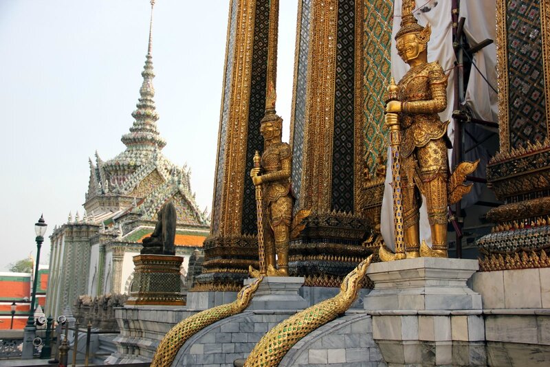 Panteon-Real-Prasat-Phra-Dhepbidorn-Bangkok