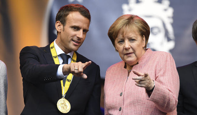 90075_macron-prix-charlemagne-angela-merkel-europe
