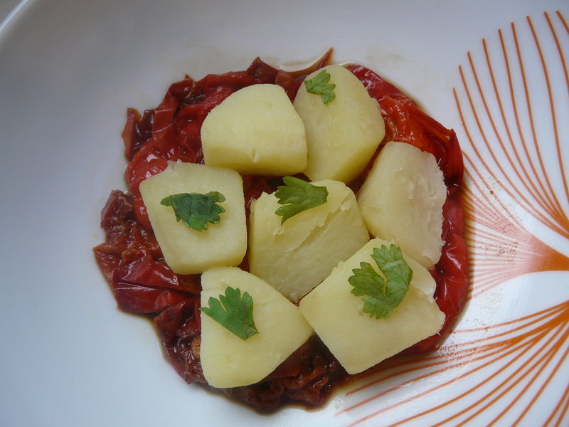 recettes entrees Salade de pommes de terre grenailles aux poivrons grillés