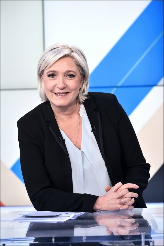 MARINE LE PEN DIMPOL POPY REA