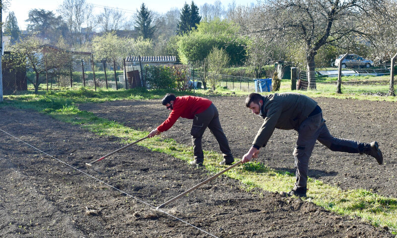 JARDINS SOLIDAIRES AVRIL 2021 ratissage