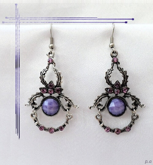 Boucles d'oreilles Style Tibétain Tshering Perle Et Strass Mauve Argent du Tibet