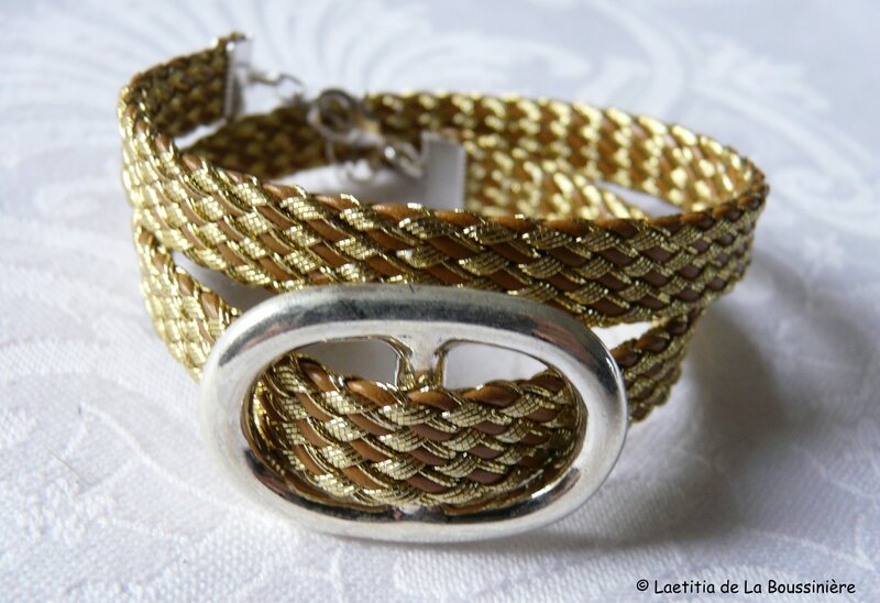 Bracelet Grain de Café (doré)-001