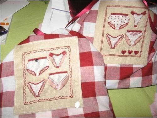 Petits sacs lingerie (création C. Lacroix pour DMC)