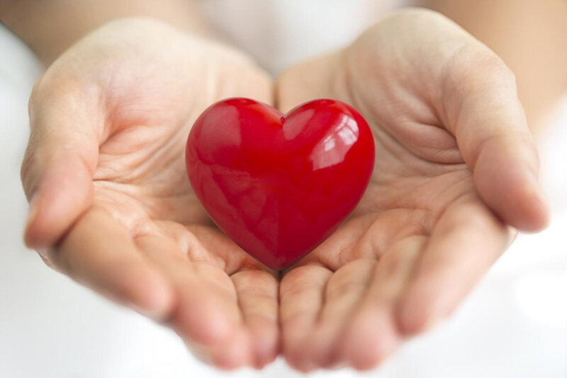 hands-holding-a-heart