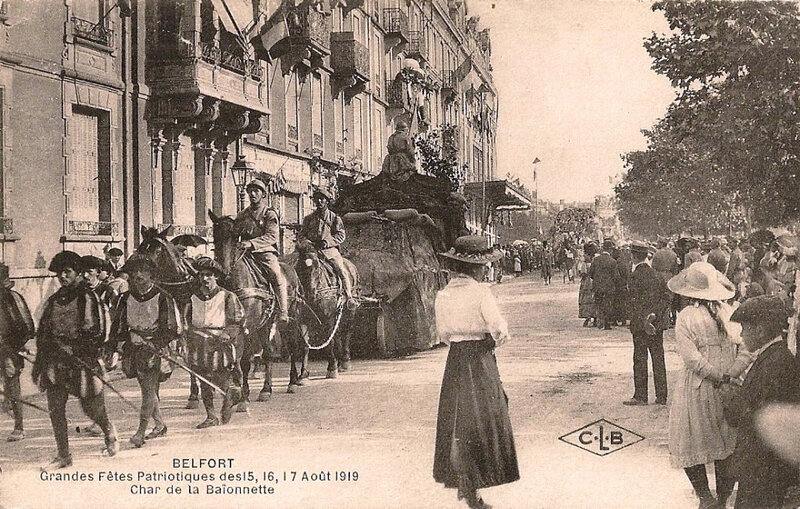 547 1919 08 15 Belfort CPA Fêtes patriotiques Quai Vauban Char de la Baïonnette