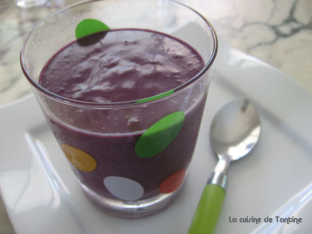 mousse mytrilles légère … légère recettes dessert Tresse suédoise chocolat aux myrtilles et pralin