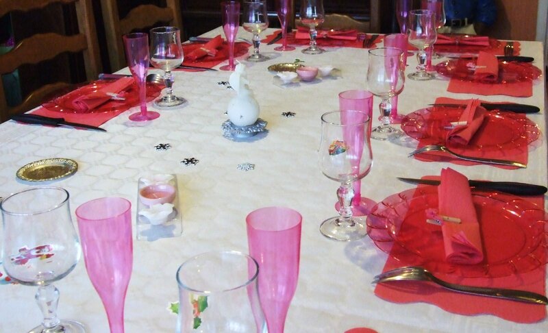 table noel rose et blanc