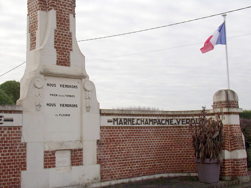 2023-12-15-monument aux morts-LE SART (3)