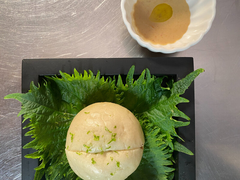 Bao au Confit de canard et curry vert - C