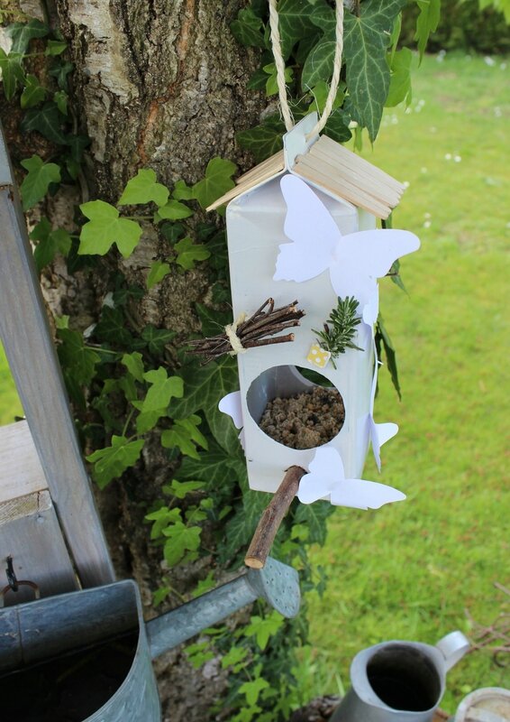 mangeoire pour oiseaux récup