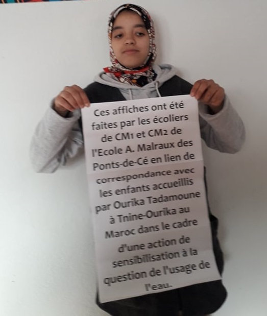 FARAH montre le texte de la présentation de l'action