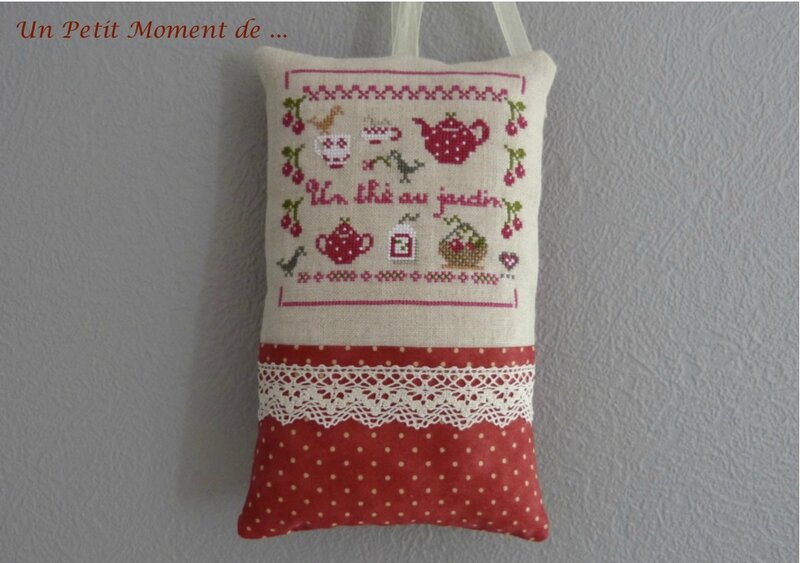 Broderie thé au jardin 1