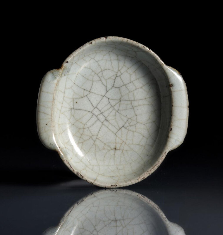 A very rare Ge-glazed ear cup, Yuan-Ming dynasty or earlier