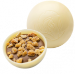Boule Noël praliné noisettes blanc ouverte