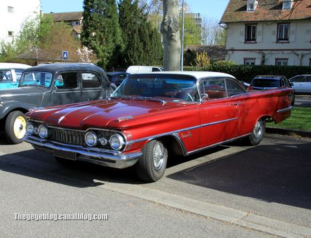 Oldsmobile super 88 scenic hardtop coupe de 1959 (Retrorencard avril 2012) 01