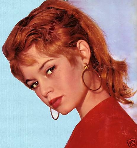 1955-en_rouge_pull-020-1