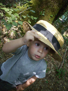 Hugo_et_le_canotier