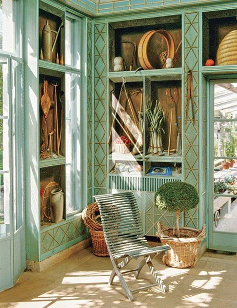 c3c1577f8e5ff094aee4602768564f6f--bunny-mellon-cottage-interiors