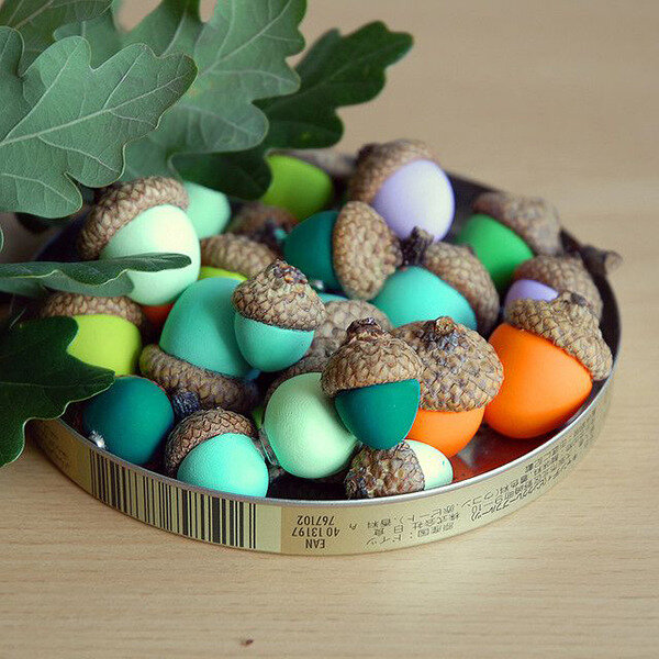 Clay-Acorn-Magnets-10-Adorable-Autumnal-DIY-Projects-For-Your-Home