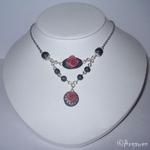 Collier_roses