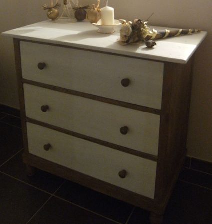 COMMODE RELOOKEE (5)