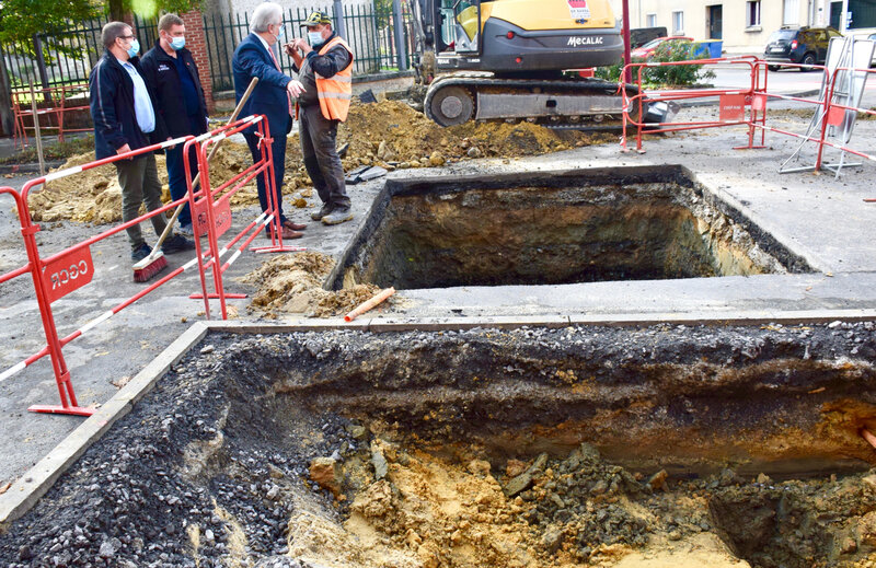 TRAVAUX HIRSON CHANTIERS OCTOBRE 2020 CANALISATION EAU PASSERELLE TRANCHÉES