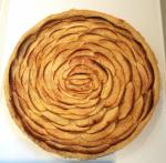 Tarte aux pommes sur lit de compote
