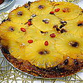 Gâteau à l'ananas et aux <b>baies</b> de <b>goji</b> /raisins secs 