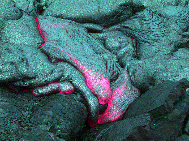 Underwater_lava_flow,_off_Hawaii