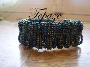 bracelet_layered_loops