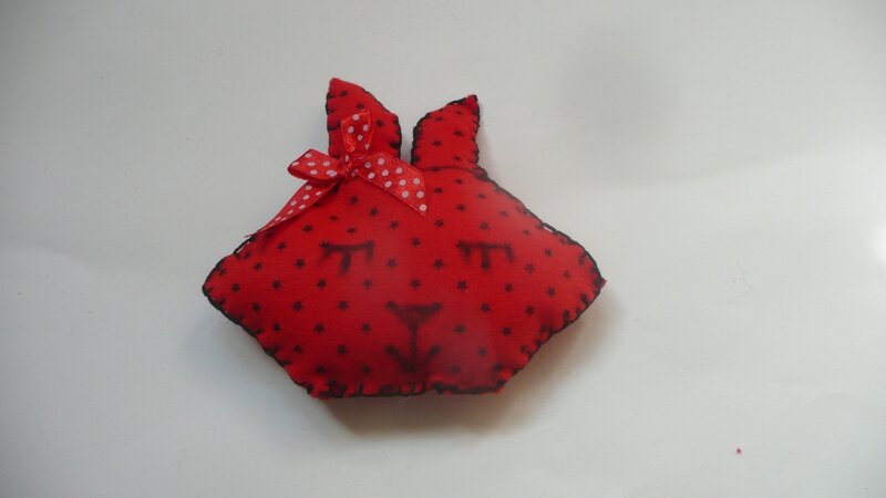 Broche lapin, inspiration origami