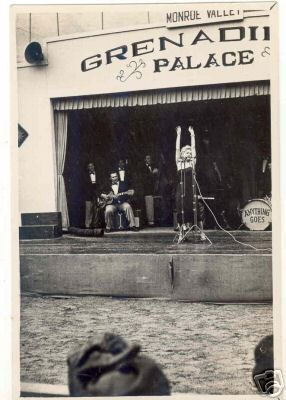 1954-02-17-korea-grenadier_palace-stage-040-1