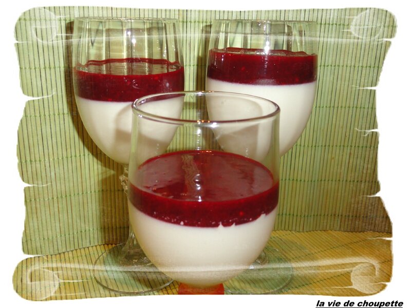 panna cotta au thé vert et coulis de fruits rouges-1834