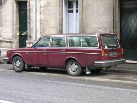 Volvo_244