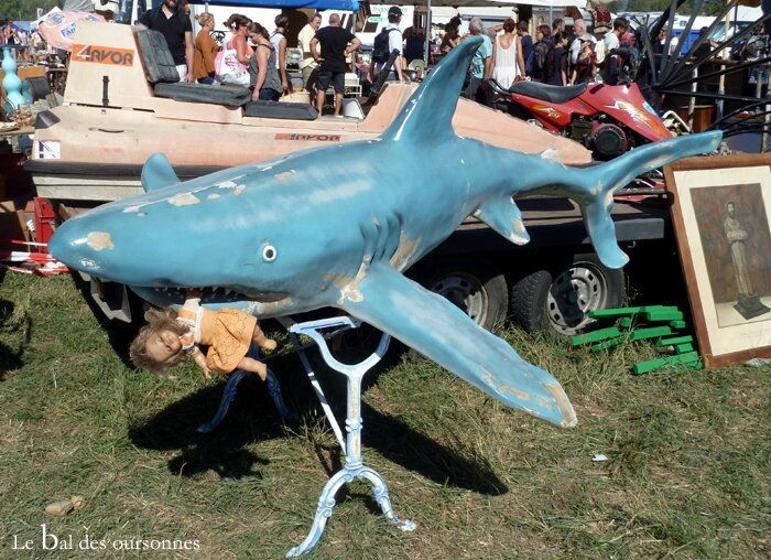 86 Brocante Farfouille Leyment Requin géant