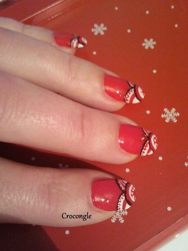 Nail art tapisserie de noël Crocongle1