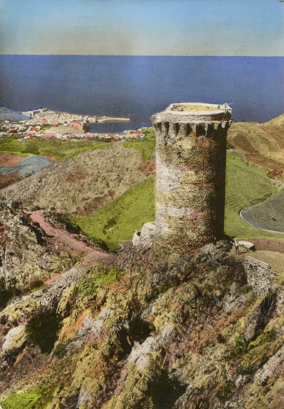 361 Vue aérienne La Tour Madeloc Dans le fond, Collioure 1960