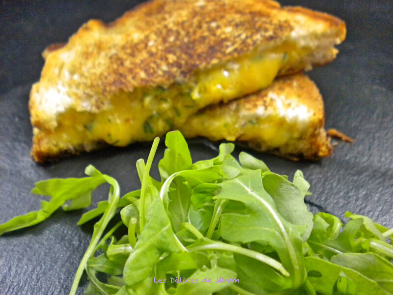 Grilled cheese au cheddar 5