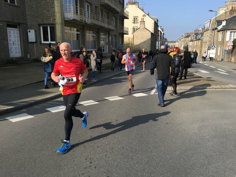 Athletic Club Avranches course 10km 2016 coureurs Bd Foch place Patton