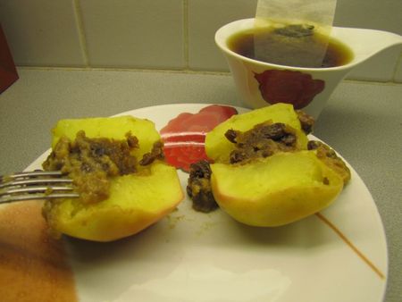 Pomme cuite au spéculoos et aux raisins secs recettes mousse pomme et cynorrhodons