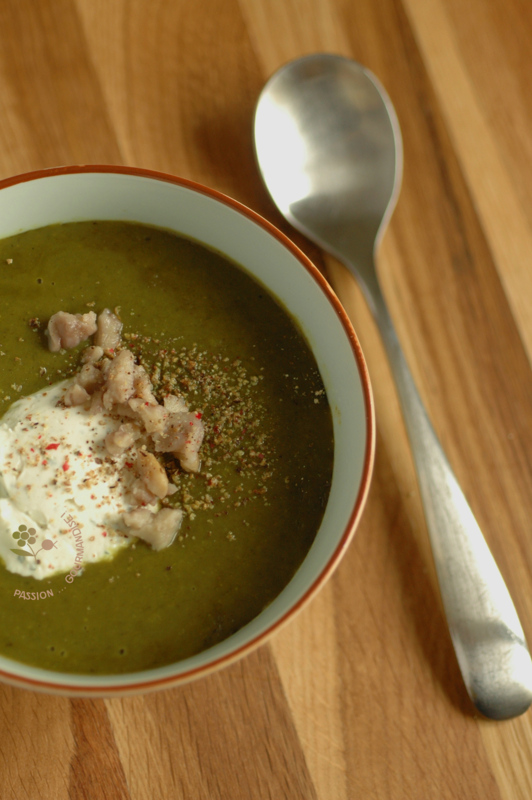 Velouté fanes de carottes, pommes de terre, châtaignes