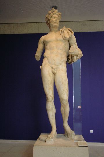 Vaison la Romaine musee Hadrien empereur